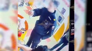 Лже-полицейский в Краснокаменске: Как молодой человек заправился вне очереди